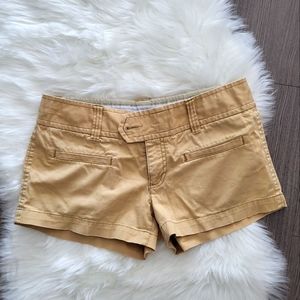 American Eagle stretch shorts sz 6